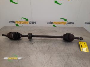 Used Front drive shaft, right Daihatsu Sirion/Storia (M1) 1.3 16V DVVT Price € 35,00 Margin scheme offered by Autorecycling Joure B.V.