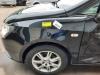 Protector izquierda delante de un Seat Ibiza ST (6J8), 2010 / 2016 1.2 TSI, Combi, Gasolina, 1.197cc, 63kW (86pk), FWD, CBZA, 2012-09 / 2015-05 2013