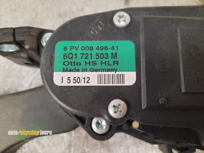 Accelerator pedal from a Seat Ibiza ST (6J8) 1.2 TSI 2013