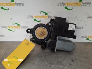 Used Door window motor Volkswagen Polo IV (9N1/2/3) 1.2 12V Price € 25,00 Margin scheme offered by Autorecycling Joure B.V.