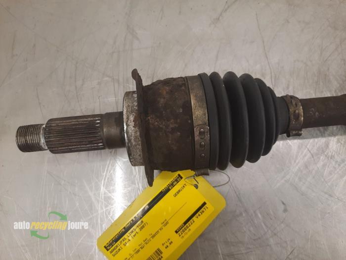 Front drive shaft, left from a Suzuki SX4 (EY/GY) 1.6 16V VVT Comfort,Exclusive Autom. 2007
