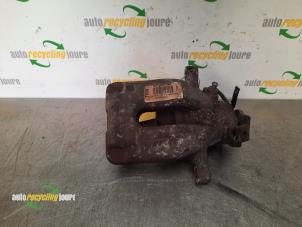 Used Rear brake calliper, left Peugeot 308 (4A/C) 1.6 16V THP Autom. Price € 35,00 Margin scheme offered by Autorecycling Joure B.V.