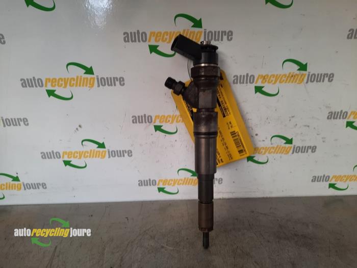 Injector (diesel) from a BMW 3 serie Touring (E91) 320d 16V Corporate Lease 2006
