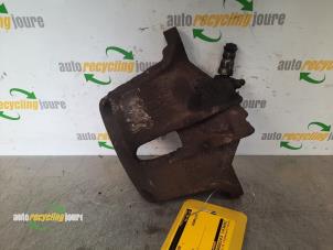 Used Front brake calliper, right Peugeot 206 (2A/C/H/J/S) 1.4 XR,XS,XT,Gentry Price € 25,00 Margin scheme offered by Autorecycling Joure B.V.