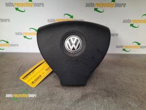 Usagé Airbag gauche (volant) Volkswagen Golf V (1K1) 1.4 16V Prix € 60,00 Règlement à la marge proposé par Autorecycling Joure B.V.