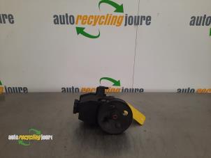 Used Power steering pump Mercedes C Sportcoupé (C203) 2.0 C-200K 16V Price € 35,00 Margin scheme offered by Autorecycling Joure B.V.