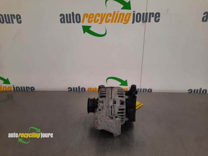 Begagnade Dynamo Opel Zafira (M75) 2.2 16V Direct Ecotec Pris € 35,00 Marginaltabell erbjuds av Autorecycling Joure B.V.