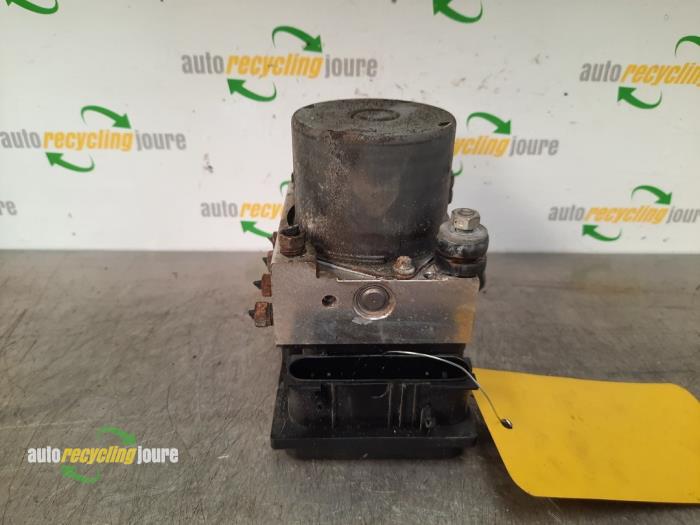 Używane Pompa ABS Subaru Outback (BP) 2.5 16V Cena € 29,99 Procedura marży oferowane przez Autorecycling Joure B.V.