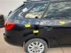 Panel lateral derecha detrás de un Seat Ibiza ST (6J8), 2010 / 2016 1.2 TDI Ecomotive, Combi, Diesel, 1.199cc, 55kW (75pk), FWD, CFWA, 2010-04 / 2015-05 2013