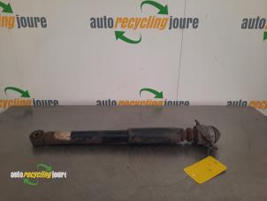 Used Rear shock absorber, right Volkswagen Golf VI (5K1) 1.6 Price € 25,00 Margin scheme offered by Autorecycling Joure B.V.