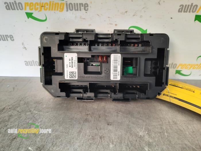Fuse box from a BMW 3 serie (F30) 328d 2.0 16V 2012