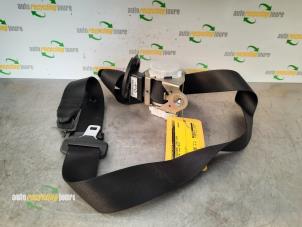 Used Front seatbelt, left BMW 3 serie (F30) 328d 2.0 16V Price € 35,00 Margin scheme offered by Autorecycling Joure B.V.