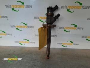 Used Injector (diesel) Peugeot Partner (GC/GF/GG/GJ/GK) 1.6 HDI 90 16V Price € 50,00 Margin scheme offered by Autorecycling Joure B.V.
