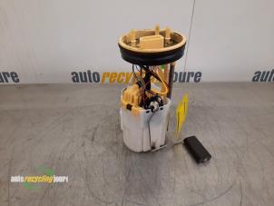Used Electric fuel pump Volkswagen Transporter/Caravelle T6 2.0 TDI DRF Price € 85,00 Margin scheme offered by Autorecycling Joure B.V.