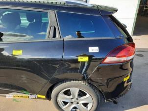 Used Rear side panel, left Renault Clio IV Estate/Grandtour (7R) 1.5 Energy dCi 90 FAP Price on request offered by Autorecycling Joure B.V.