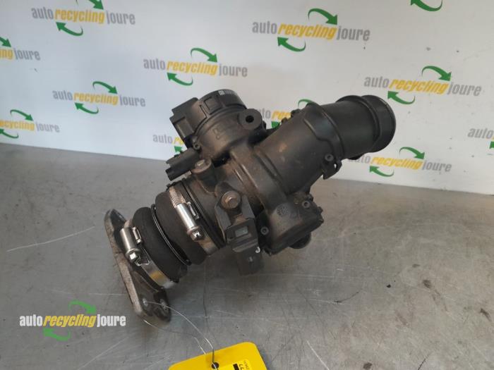 Gebrauchte Drosselklappengehäuse Peugeot Partner (GC/GF/GG/GJ/GK) 1.6 HDI 75 16V Preis € 19,99 Margenregelung angeboten von Autorecycling Joure B.V.