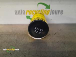 Used Start/stop switch Renault Clio IV Estate/Grandtour (7R) 1.5 Energy dCi 90 FAP Price € 10,00 Margin scheme offered by Autorecycling Joure B.V.