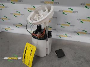 Used Electric fuel pump BMW 3 serie (E90) 318i 16V Price € 30,00 Margin scheme offered by Autorecycling Joure B.V.