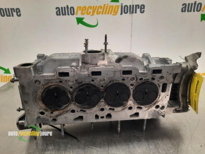 Cylinder head from a Volvo V40 (MV) 1.6 D2 2013