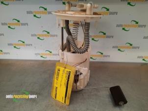 Used Electric fuel pump Dacia Lodgy (JS) 1.5 dCi FAP Price € 50,00 Margin scheme offered by Autorecycling Joure B.V.