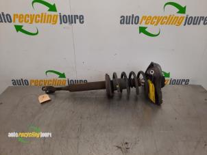 Used Front shock absorber rod, right Audi A4 (B6) 2.0 20V Price € 50,00 Margin scheme offered by Autorecycling Joure B.V.