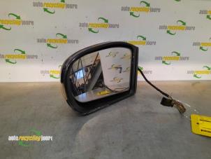 Used Wing mirror, left Mercedes C Combi (S203) 1.8 C-180K 16V Price € 40,00 Margin scheme offered by Autorecycling Joure B.V.