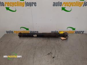 Used Rear shock absorber, left Peugeot 307 CC (3B) 2.0 16V Price € 20,00 Margin scheme offered by Autorecycling Joure B.V.