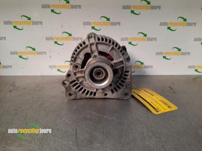 Begagnade Dynamo Volkswagen Polo III (6N1) 1.6i 75 Pris € 34,99 Marginaltabell erbjuds av Autorecycling Joure B.V.