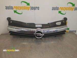 Used Grille Opel Astra H SW (L35) 1.8 16V Price € 40,00 Margin scheme offered by Autorecycling Joure B.V.