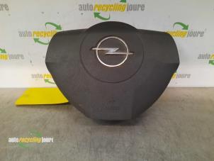 Usagé Airbag gauche (volant) Opel Zafira (M75) 1.7 CDTi 16V Prix € 50,00 Règlement à la marge proposé par Autorecycling Joure B.V.