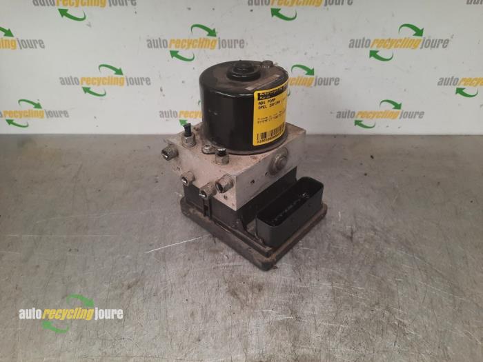 Gebrauchte ABS Pumpe Opel Zafira (M75) 1.7 CDTi 16V Preis € 49,99 Margenregelung angeboten von Autorecycling Joure B.V.