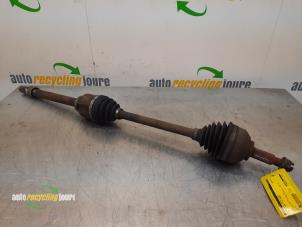 Used Front drive shaft, right Opel Vivaro 2.0 CDTI Price € 75,00 Margin scheme offered by Autorecycling Joure B.V.
