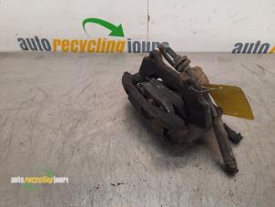 Used Front brake calliper, left Fiat Doblo Cargo (263) 1.3 D Multijet Price € 42,35 Inclusive VAT offered by Autorecycling Joure B.V.
