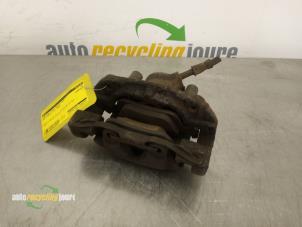 Used Front brake calliper, right BMW 3 serie (E46/4) 323i 24V Price € 35,00 Margin scheme offered by Autorecycling Joure B.V.