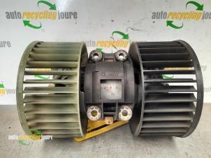 Usados Motor de ventilador de calefactor BMW 3 serie (E46/4) 323i 24V Precio € 40,00 Norma de margen ofrecido por Autorecycling Joure B.V.