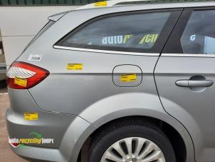 Used Rear side panel, right Ford Mondeo IV Wagon 2.0 TDCi 140 16V Price on request offered by Autorecycling Joure B.V.