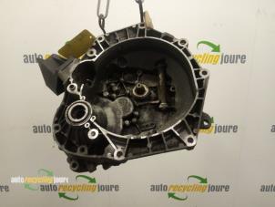 Used Gearbox BMW Mini One/Cooper (R50) 1.6 16V Cooper Price € 400,00 Margin scheme offered by Autorecycling Joure B.V.