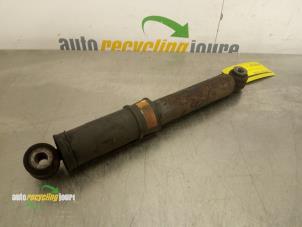 Used Rear shock absorber, right Renault Kangoo Express (FW) 1.5 dCi 75 FAP Price € 20,00 Margin scheme offered by Autorecycling Joure B.V.