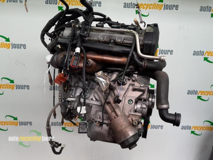 Motor de un Volkswagen Touareg (7LA/7L6) 4.2 V8 40V 2004