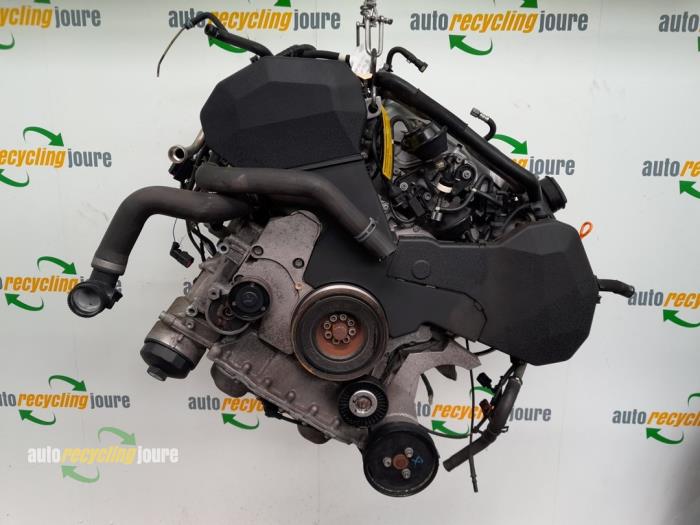 Motor de un Volkswagen Touareg (7LA/7L6) 4.2 V8 40V 2004