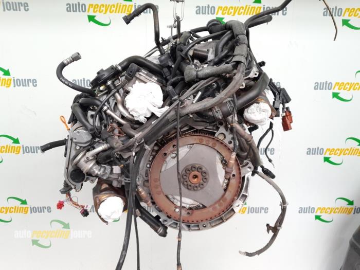 Motor de un Volkswagen Touareg (7LA/7L6) 4.2 V8 40V 2004