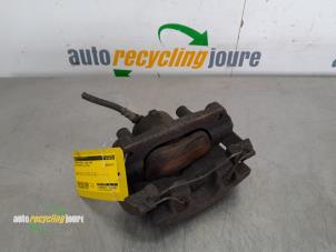 Used Front brake calliper, left Dacia Duster (HS) 1.5 dCi Price € 35,00 Margin scheme offered by Autorecycling Joure B.V.