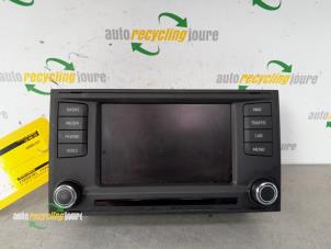Used Navigation display Seat Leon (5FB) 1.4 TSI 16V Price € 250,00 Margin scheme offered by Autorecycling Joure B.V.