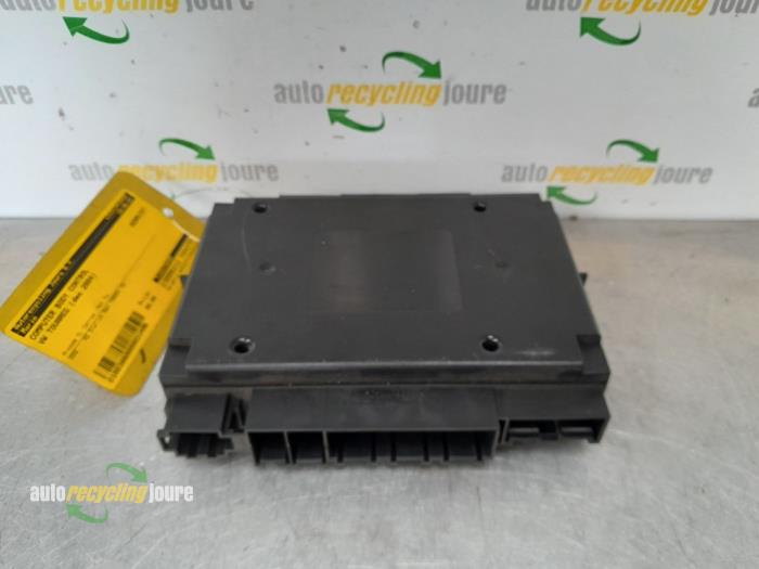 Used Body control computer Volkswagen Touareg (7LA/7L6) 4.2 V8 40V Price € 85,00 Margin scheme offered by Autorecycling Joure B.V.
