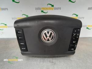 Używane Poduszka powietrzna lewa (kierownica) Volkswagen Touareg (7LA/7L6) 4.2 V8 40V Cena € 85,00 Procedura marży oferowane przez Autorecycling Joure B.V.
