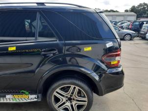 Used Rear side panel, left Mercedes ML II (164/4JG) 3.0 ML-320 CDI 4-Matic V6 24V Price on request offered by Autorecycling Joure B.V.