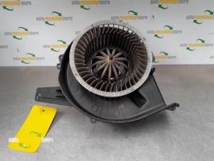Usados Motor de ventilador de calefactor Skoda Fabia II Combi 1.2 TDI 12V Greenline Precio € 29,99 Norma de margen ofrecido por Autorecycling Joure B.V.
