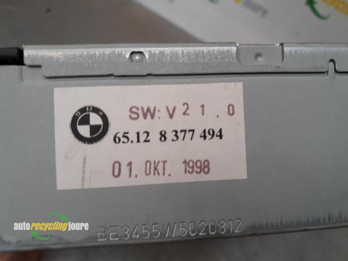 Lecteur de cassettes (divers) d'un BMW 5 serie (E39) 528i 24V 1996