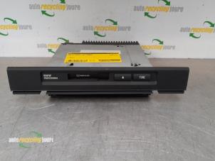 Used Cassette player (miscellaneous) BMW 5 serie (E39) 528i 24V Price € 25,00 Margin scheme offered by Autorecycling Joure B.V.