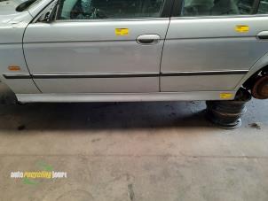 Used Sill, left BMW 5 serie (E39) 528i 24V Price on request offered by Autorecycling Joure B.V.